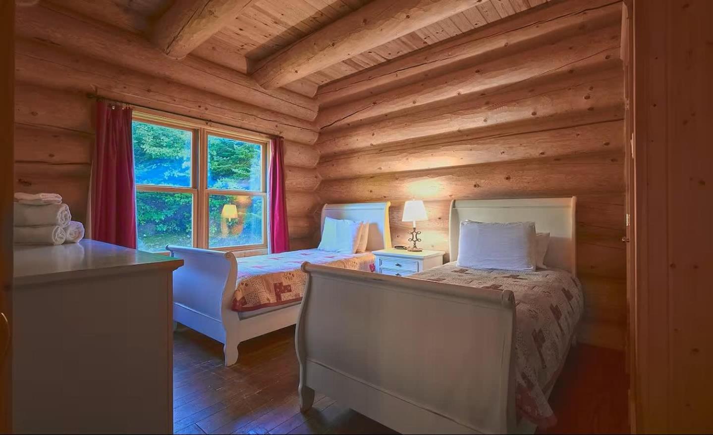 Executive Plus 44 - Majestic Log Chalet With Hot Tub Sauna Heated Pool And Close To Activities Mille-Isles Dış mekan fotoğraf